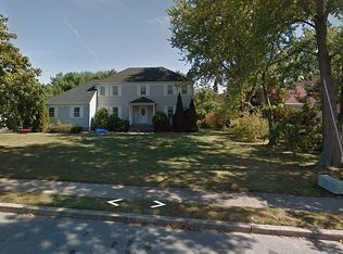 12 Windsor Dr, West Long Branch, NJ