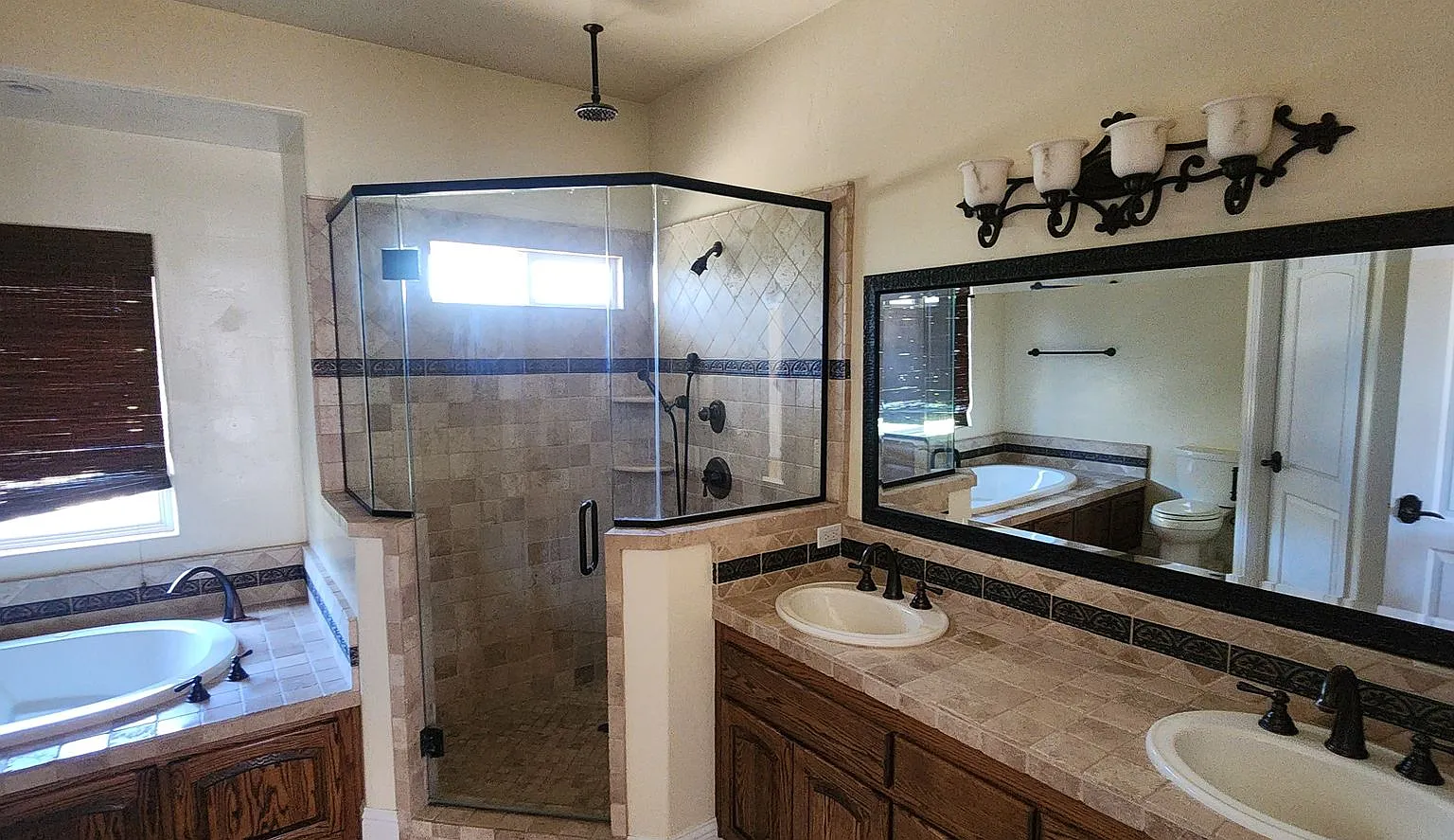 Large Grover Beach Home — Photo 4