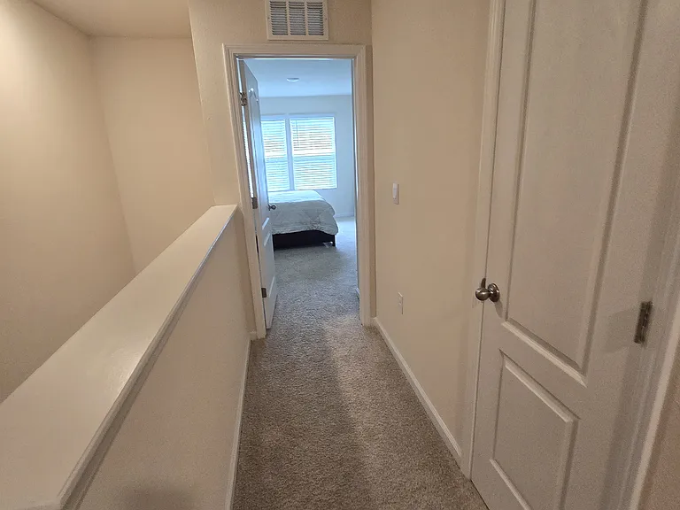 240 Pasadena Dr — Photo 15