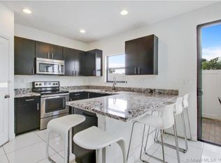 424 NE 194th Ter UNIT 424, Miami, FL 33179