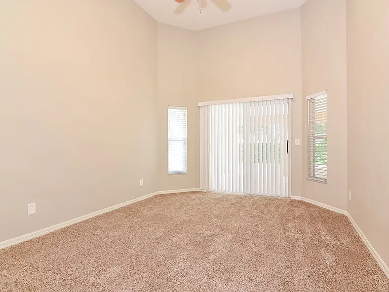 2212 Kenwick Dr — Photo 10