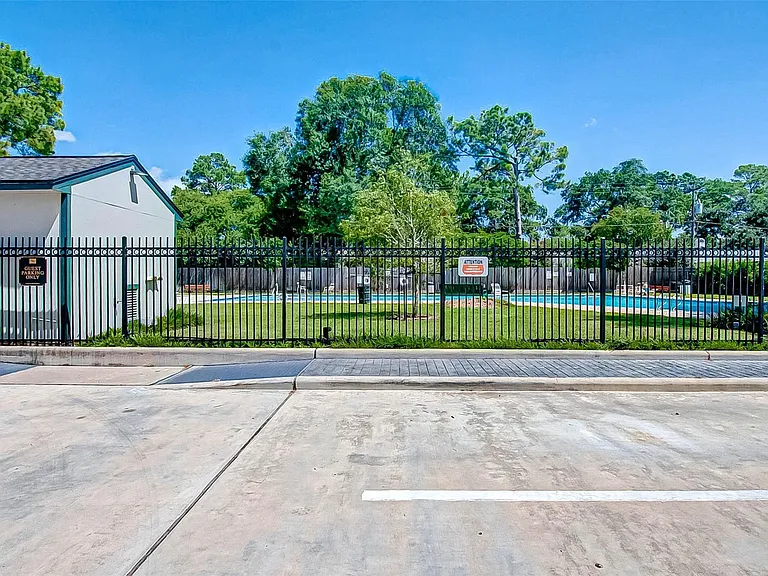 1104 W Tri Oaks Ln #119 — Photo 25