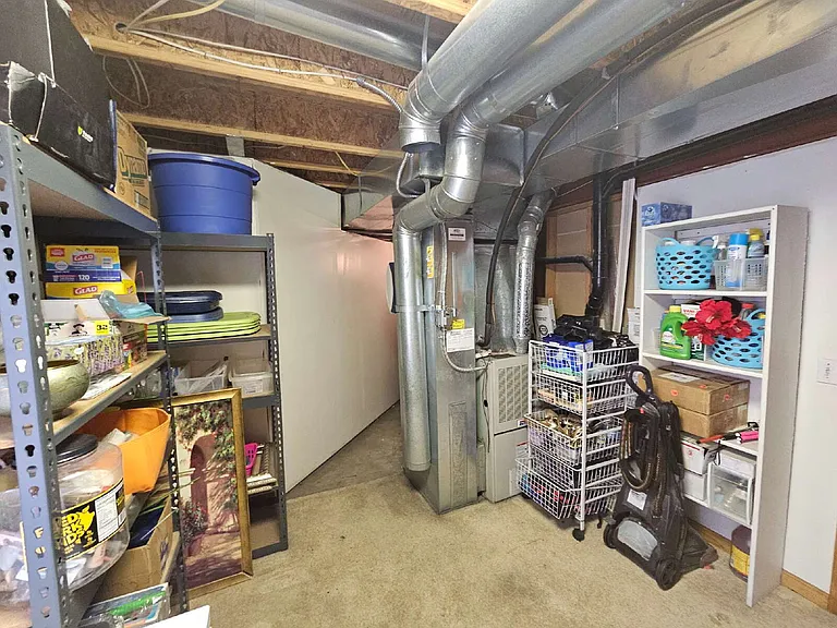 8842 W Ida Pl — Photo 31