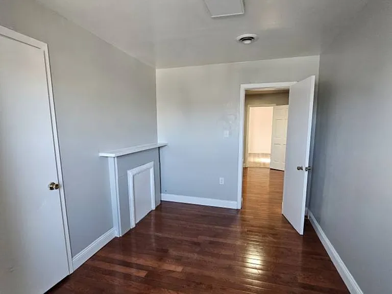 344 Meyran Ave — Photo 5