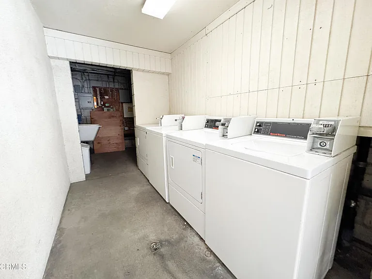 336 N Chapel Ave #E — Photo 10