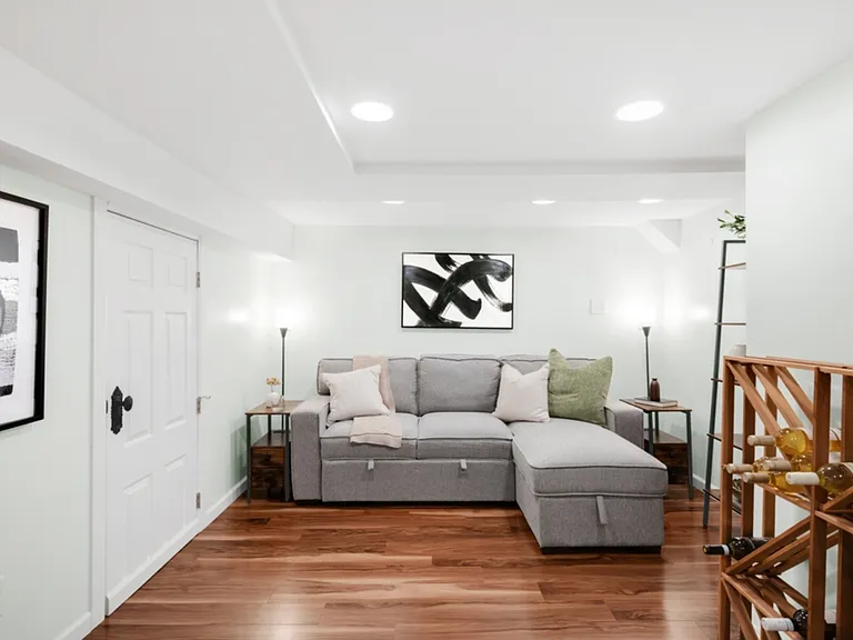 3147 Vallejo St — Photo 8