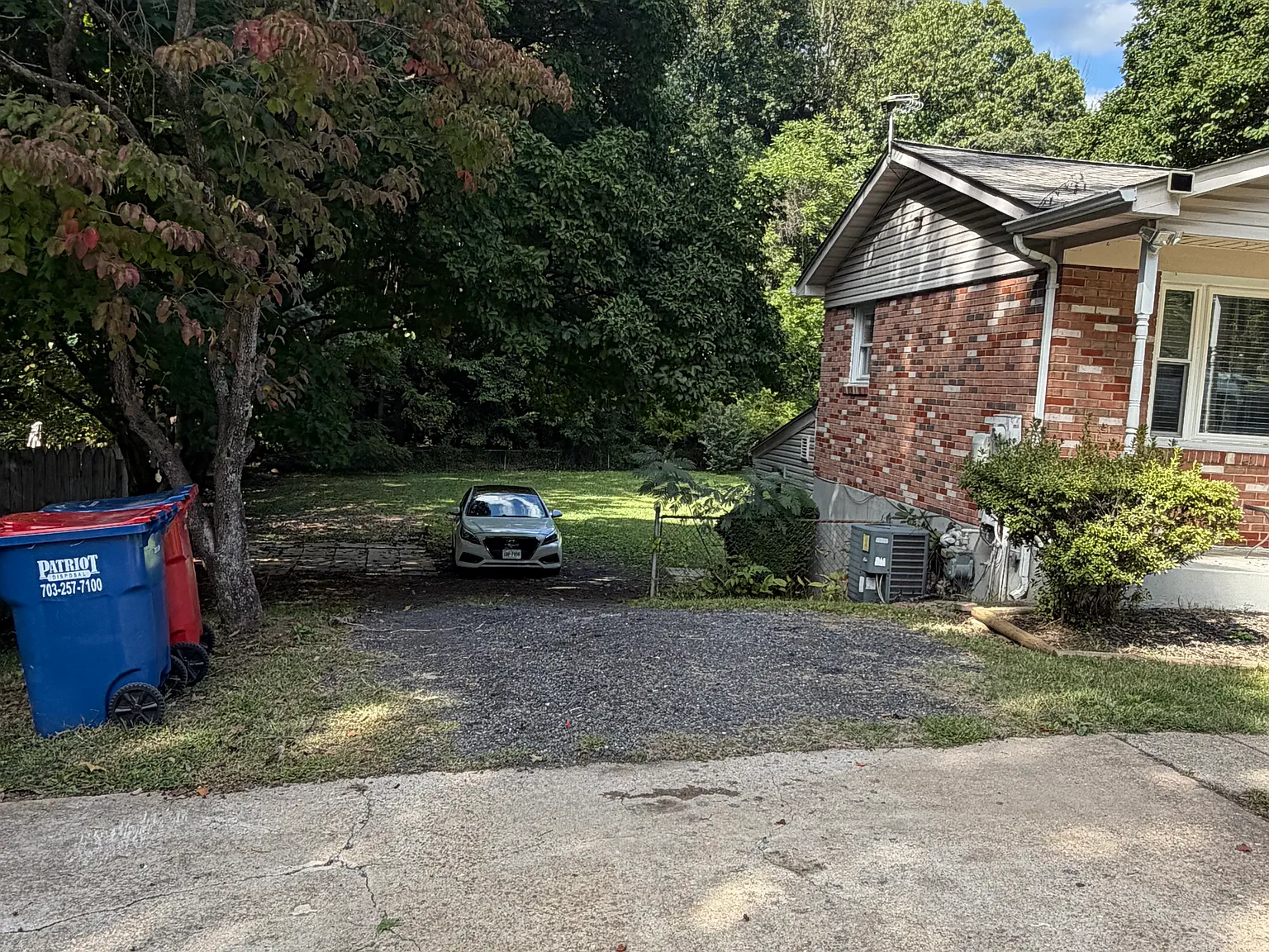 4 bed, 1306 sqft, $3,000 — Photo 2