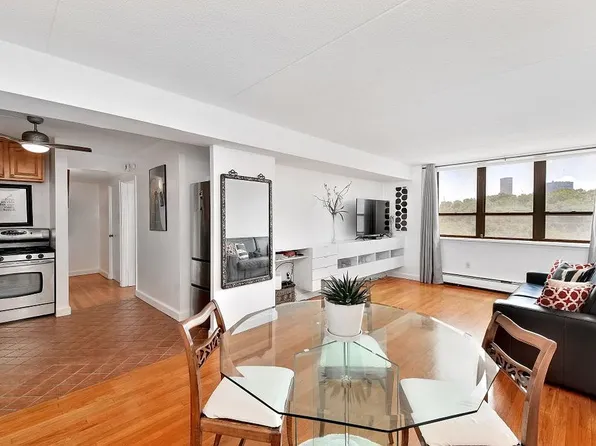 301 Cathedral Pkwy #7G, New York, NY 10026