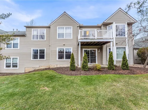 1091 Fleetwood Dr APT C, Northfield, OH 44067