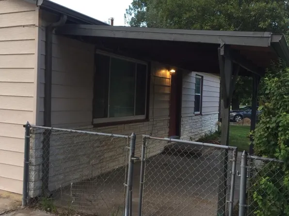 1702 S Catherine St, Wichita, KS 67213