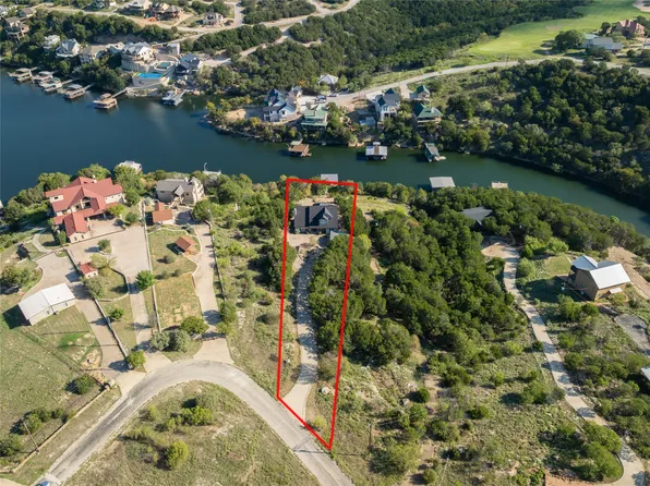 503 Neeleys Slough Dr, Graford, TX 76449