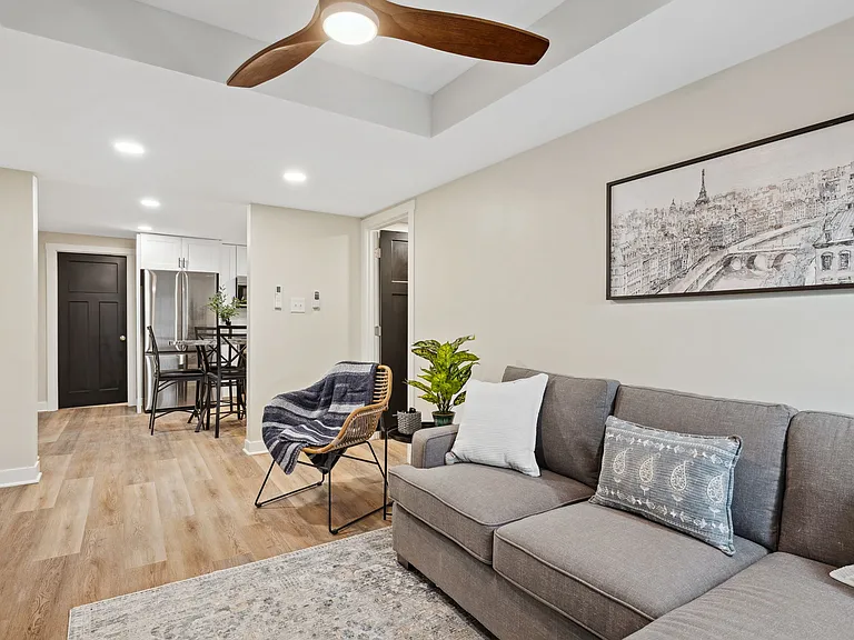 5360 Julian Ave #F — Photo 7
