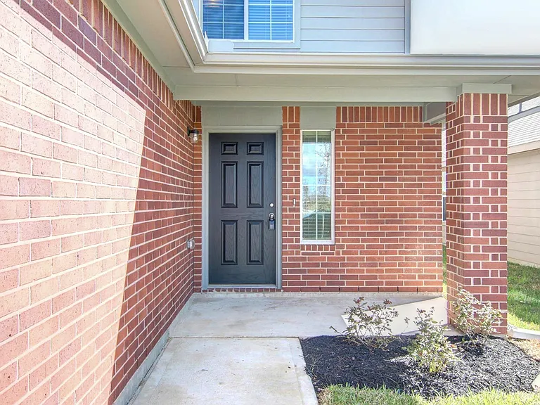 5606 Plantation Forest Dr — Photo 3