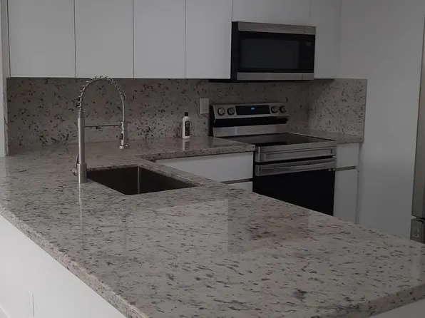 7840 Camino Real #P-403, Miami, FL 33143