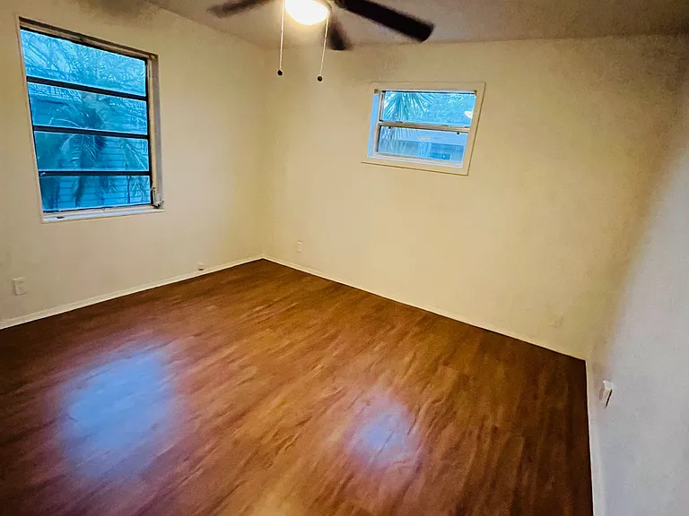 5325 Lime Ave — Photo 17