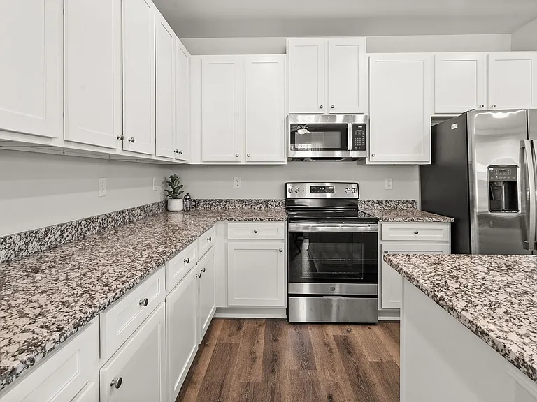 1015 Harden Dr NW — Photo 33