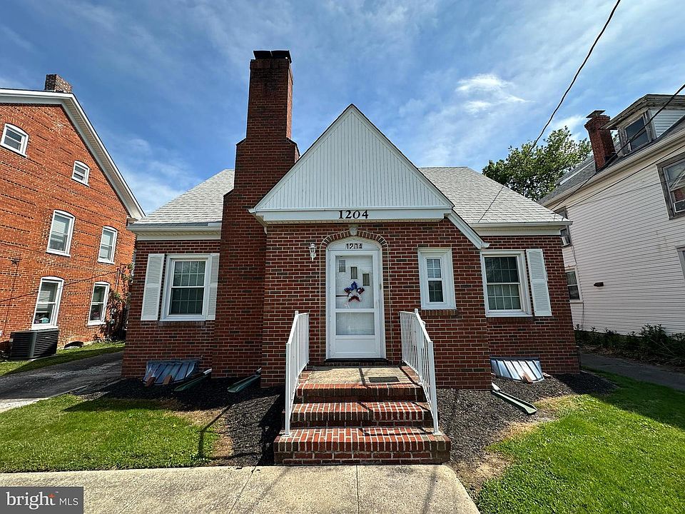 1st image of 1204 Virginia Ave