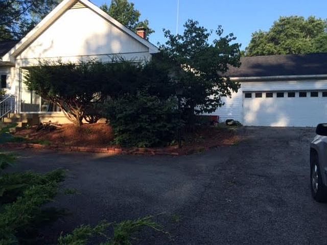 1st image of 308 Plyleys Ln