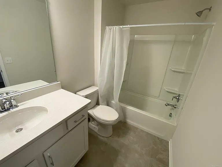 8783 Pioneer St — Photo 17