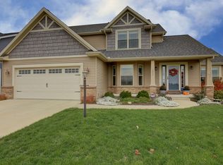 1306 Ridge Creek Rd, Savoy, IL 61874