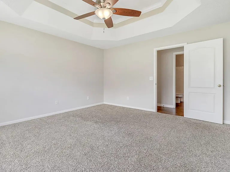 127 Williams Ave — Photo 6