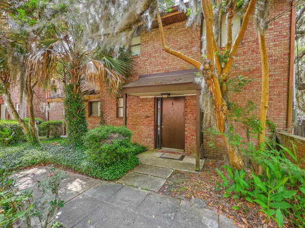 4372 Great Oak Dr, North Charleston, SC 29418