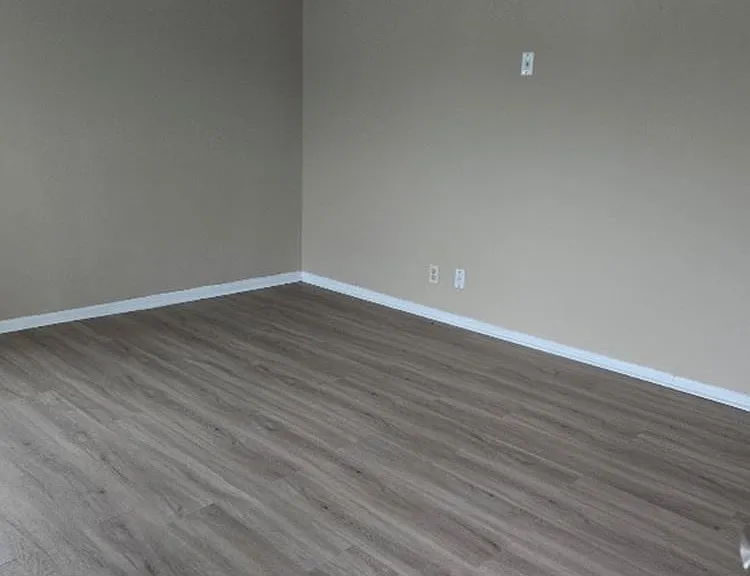 12103 Carriage Ct SE #A — Photo 3