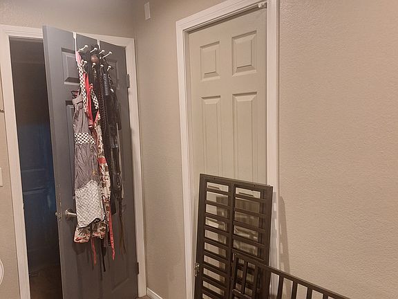 3rd image of 1163 Agnew St