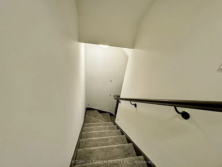 183 Broadacre Dr — Photo 35