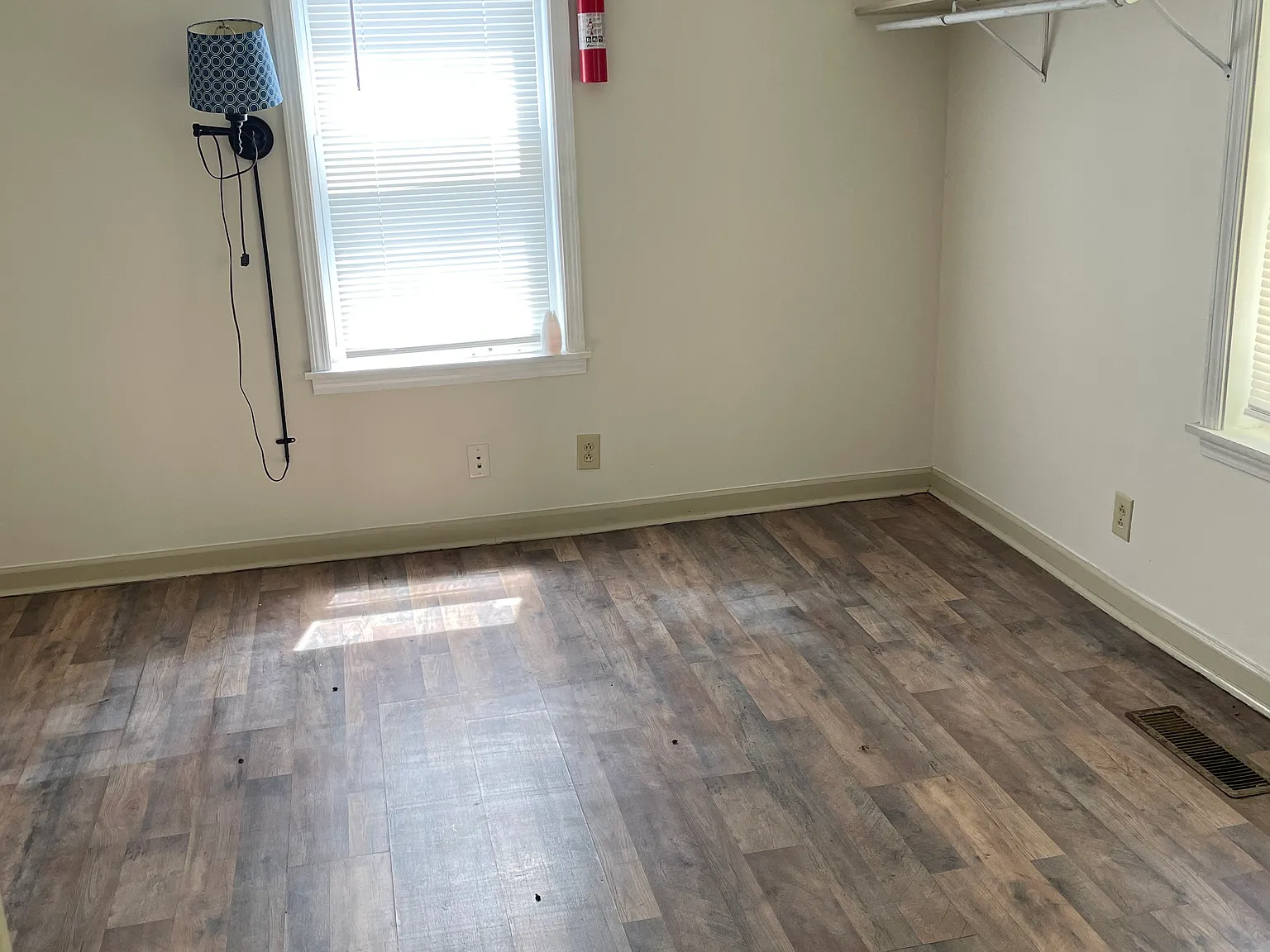 1 bed, 667 sqft, $1,000 — Photo 3