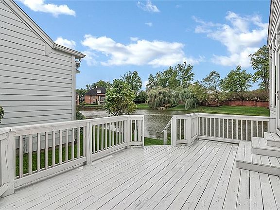3rd image of 8068 Clymer Ln