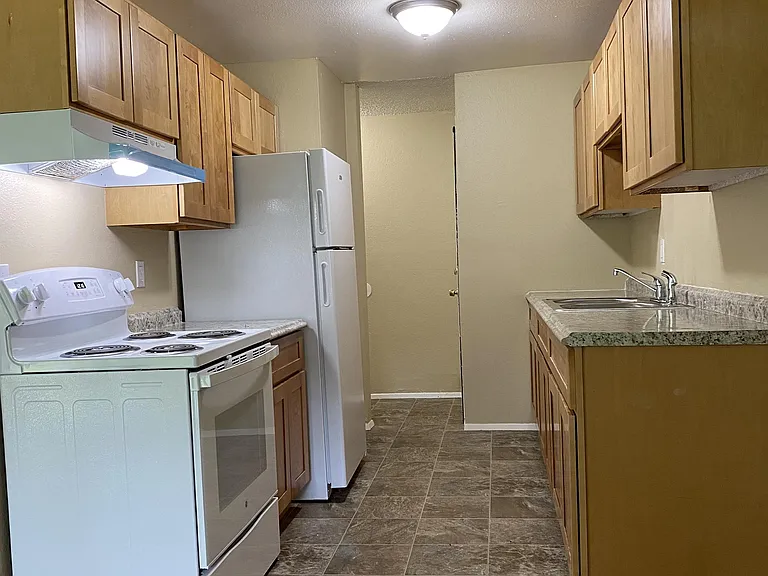 509 Old Pacific Hwy SE #C1 — Photo 3
