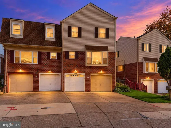 9335 Banes St #A, Philadelphia, PA 19115