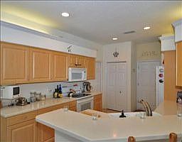 4th image of 232 Park Trace Blvd