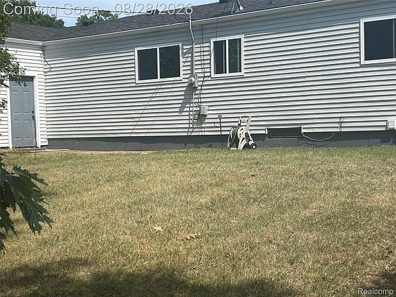 3rd image of 1320 Athlone St