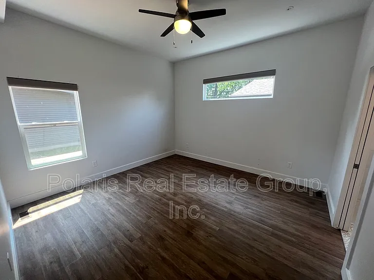 2201 Pleasant St — Photo 8