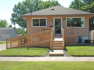 720 Orchard Ave, Barberton, OH