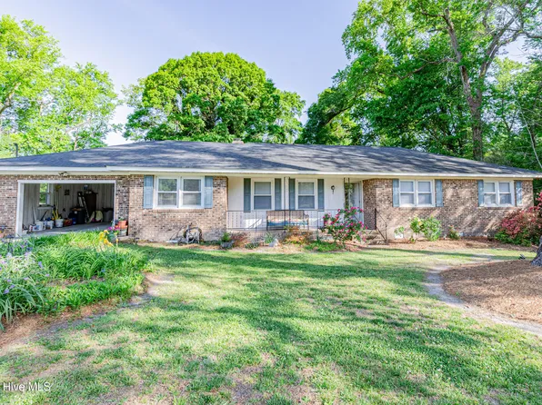 5547 Nc 33, Grimesland, NC 27837