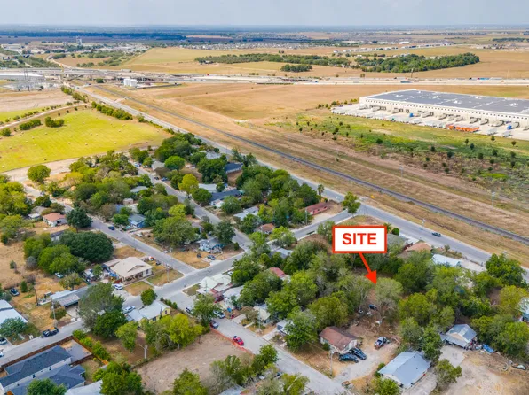 TBD New Braunfels LOT 14, Seguin, TX 78155