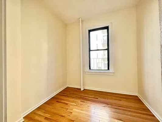 Rented by Brown Harris Stevens | media 18