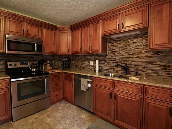 4th image of 5722 Lake Superior Dr