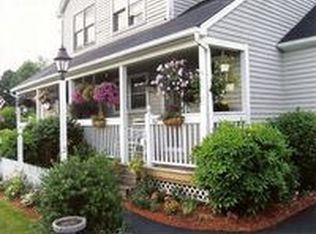 1260 Buckingham St APT 102, Watertown, CT 06795