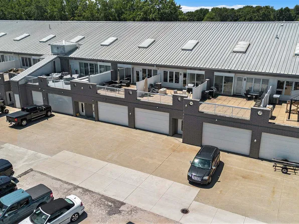 67 Sea Ray Blvd, Harrison Township, MI 48045