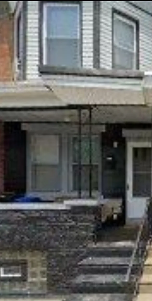 271 Rubicam St photo 1