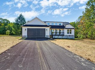 149 Falling Leaf Rd, Jamestown, TN 38556