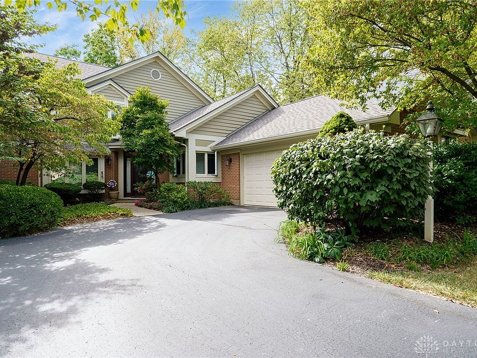 1st image of 817 Lincoln Woods Ct