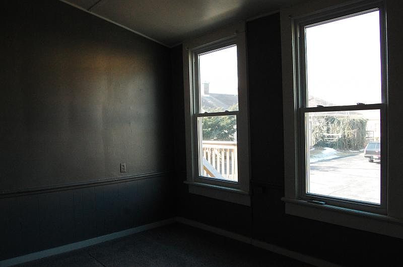 2nd image of 1631 S Main St