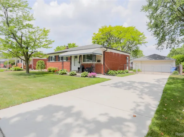 14839 Chippewa Dr, Warren, MI 48088