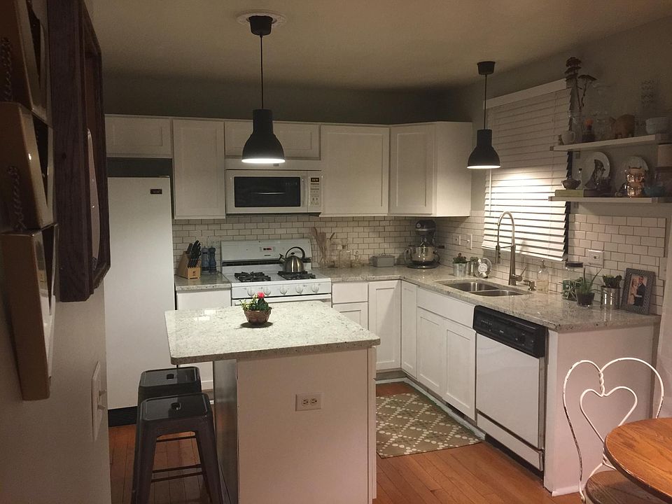 1st image of 6 Crabapple Ct