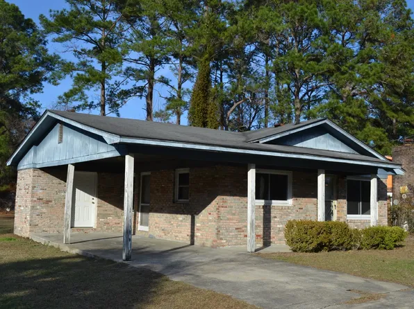 605 Azalea St, Hinesville, GA 31313